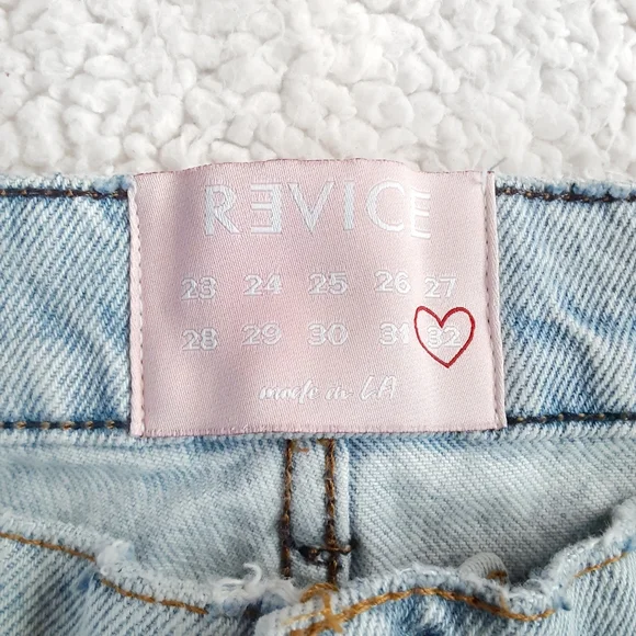 REVICE High Rise Distressed Bum Slit Straight Leg Boyfriend Jeans Size 32 - Picture 7 of 7